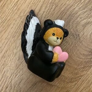 Lucy & Me Valentine Skunk with heart bear figurine